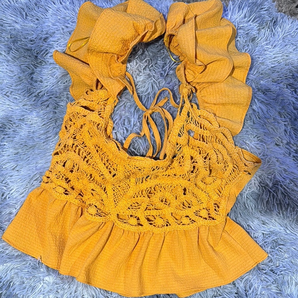 Milk & Honey Yellow Sleeveless Ruffled Peplum Blouse